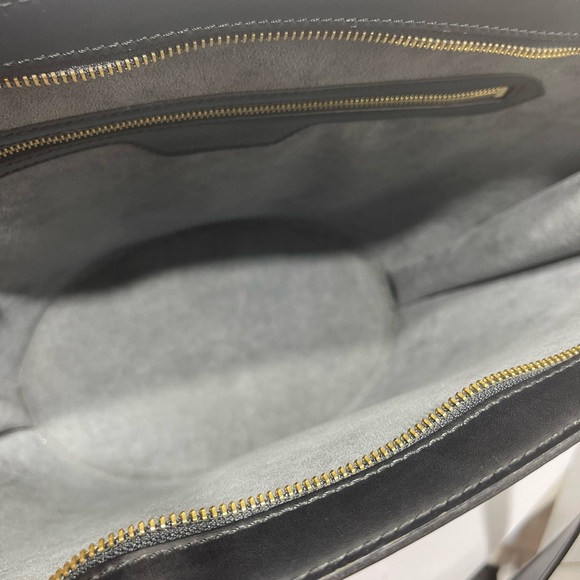 Louis Vuitton Epi St Jacques in Black leather with dust bag. Preloved. - Picture 8 of 14